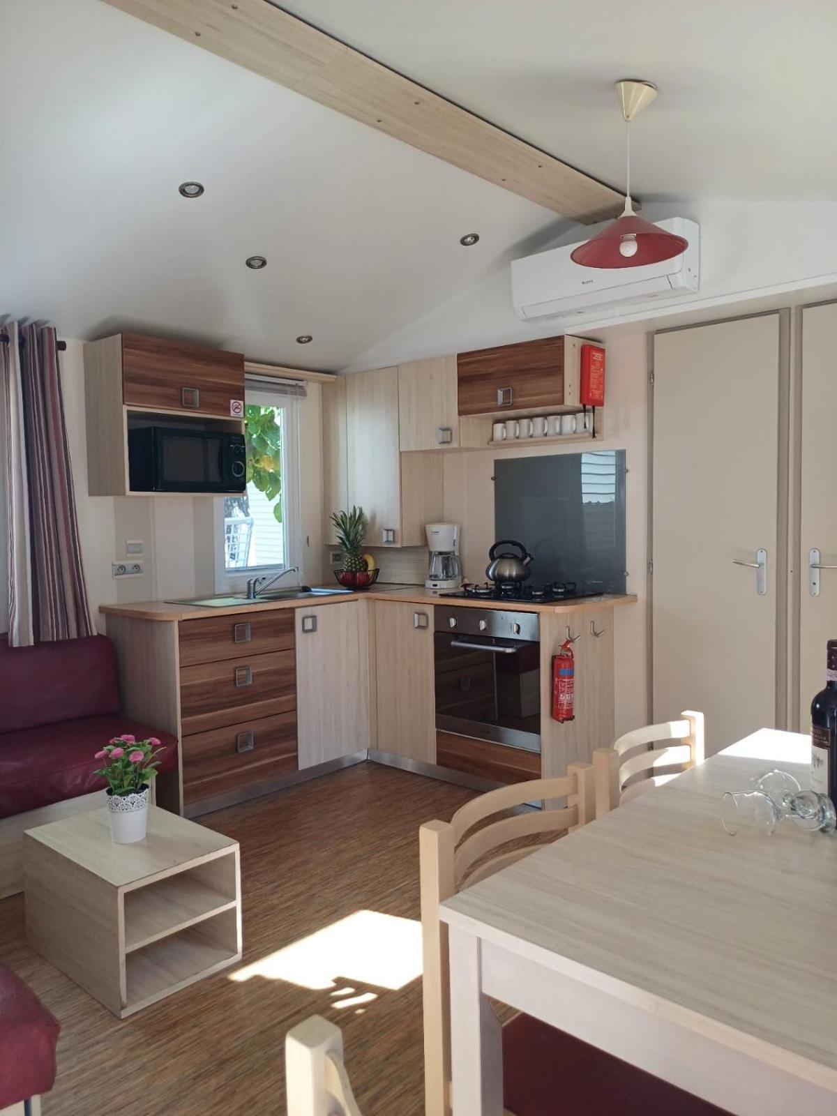 Camping Tucan - Mobile Homes By Lifestyle Holidays Lloret de Mar Exteriör bild